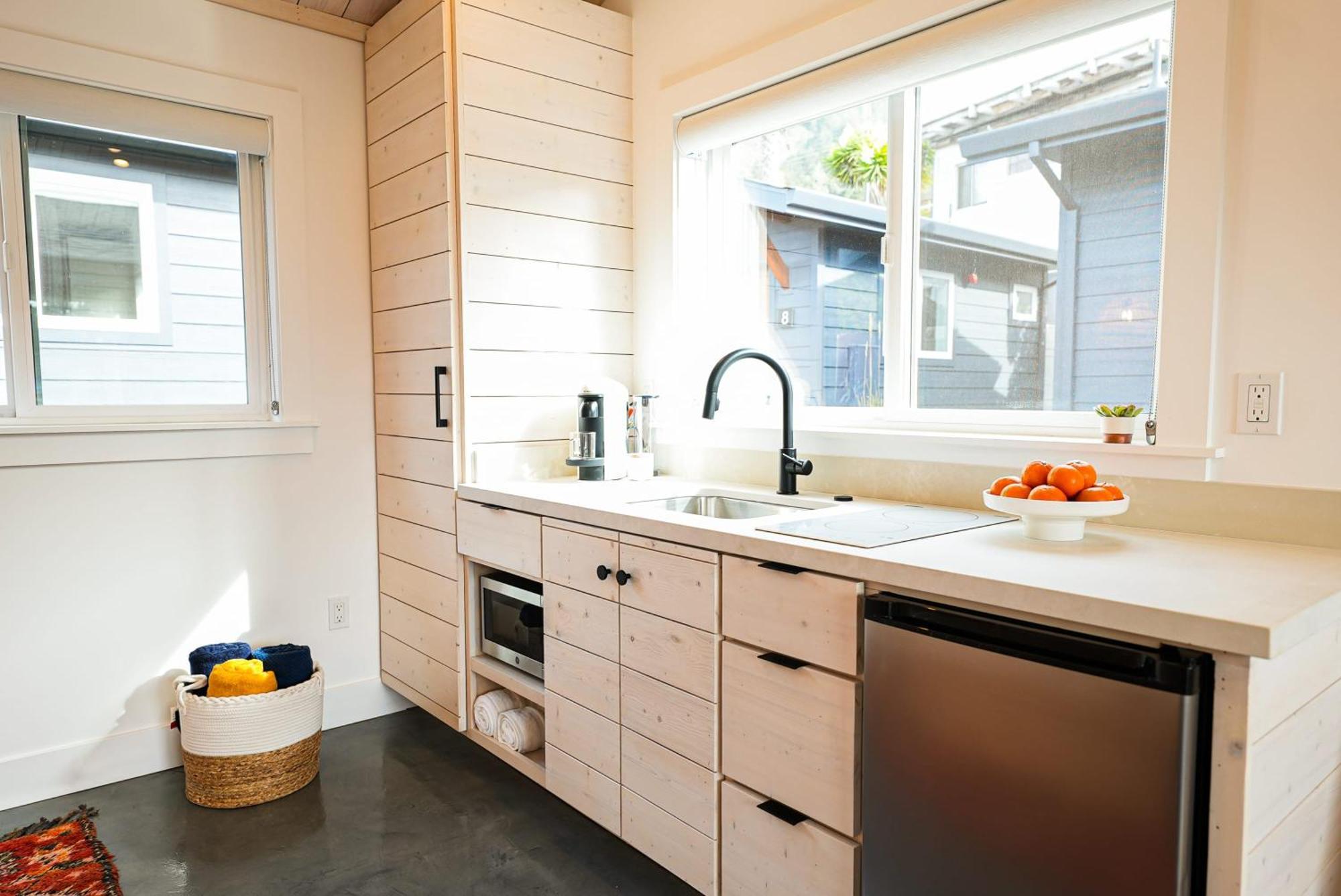 Fish Board Studio Includes King Bed With Kitchenette And Futon Stinson Beach Zewnętrze zdjęcie